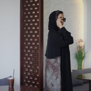 عباية كريب اسود