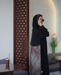 عباية كريب اسود